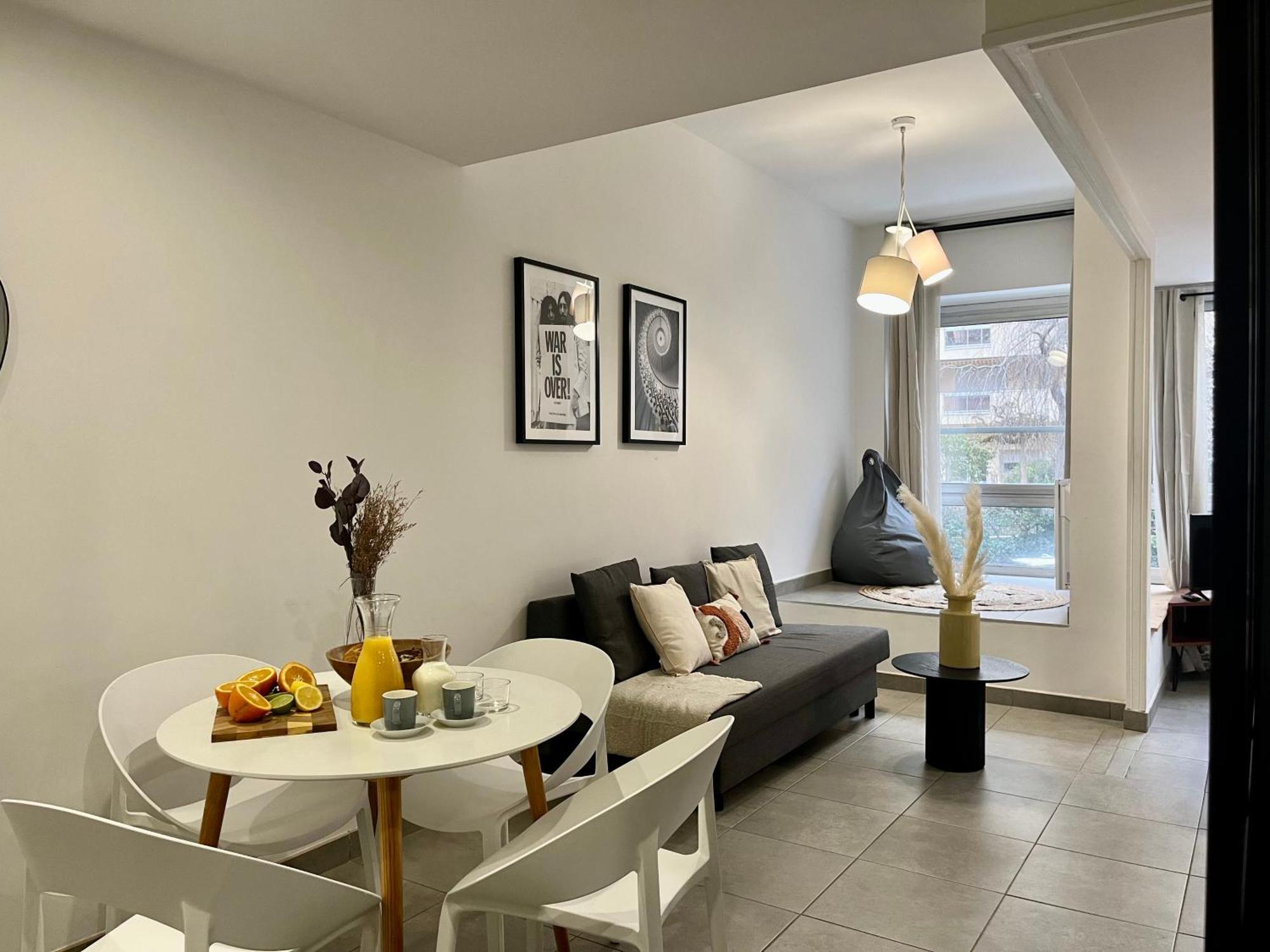 Suite Danbury Lyon Buitenkant foto
