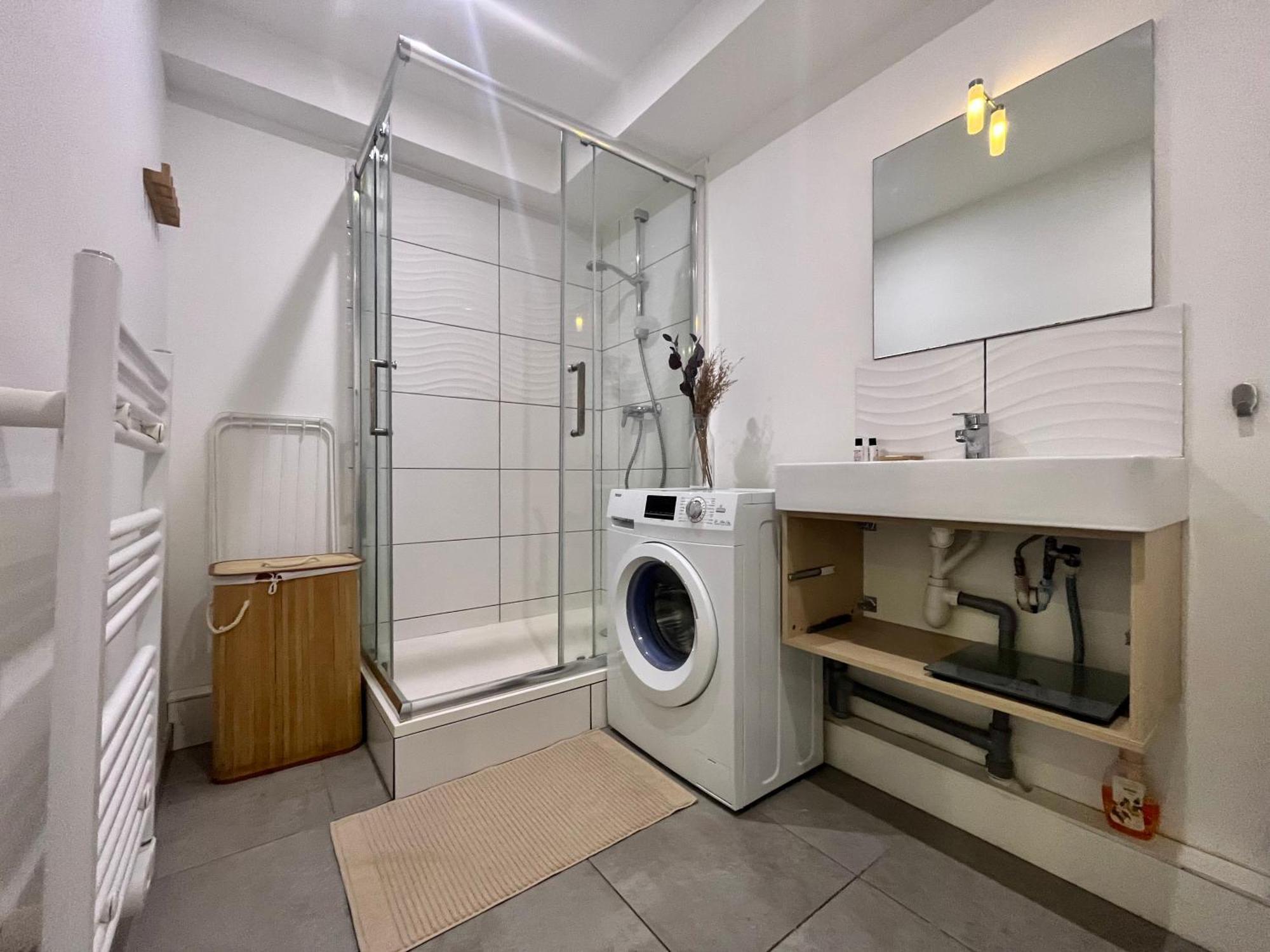 Suite Danbury Lyon Buitenkant foto