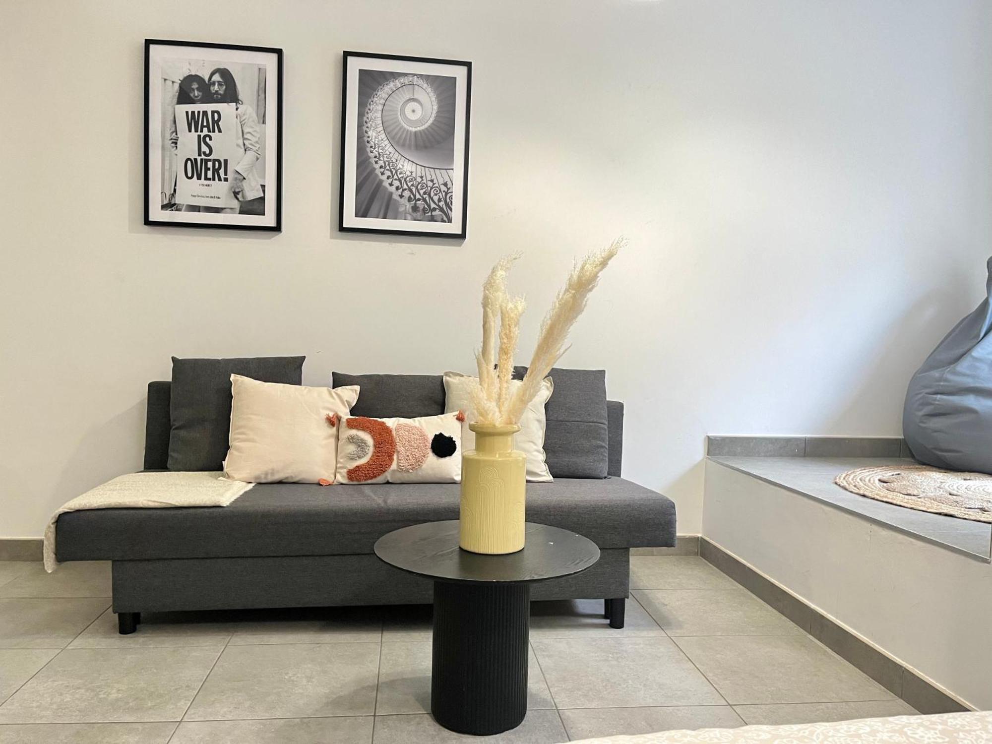 Suite Danbury Lyon Buitenkant foto